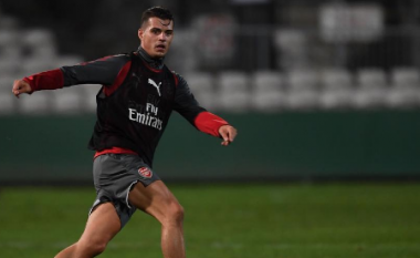 Arsenali fillon përgatitjet në Australi, Xhaka prezent në sesionin e parë stërvitor (Foto)