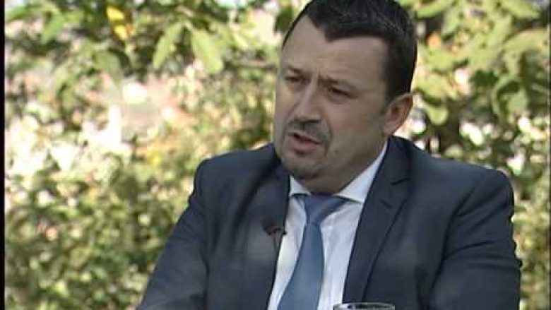 Hajdar Beqa thotë se Thaçi është njeriu i duhur për të dialoguar me Serbinë