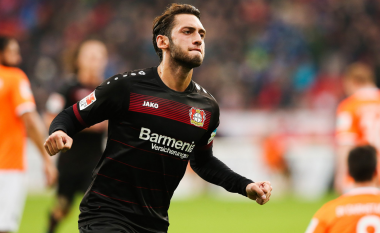 Calhanoglu niset për në Milano për testet mjekësore (Foto)