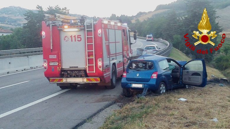 Itali, shqiptari vdes në aksident, e fejuara e tij po lufton për jetën