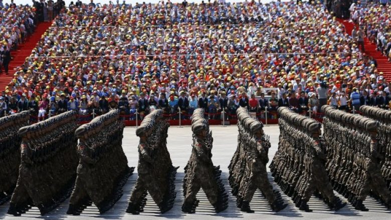 Kina shënon 90-vjetorin e ushtrisë me një paradë madhështore
