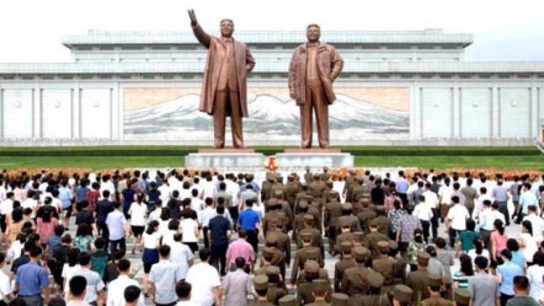 SHBA ndal vizitat e amerikanëve në Korenë e Veriut