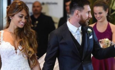 Messi dhe bashkëshortja me tatuazhe të reja pas martesës (Foto)