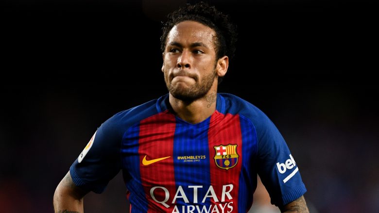 Neymar lodhet nga hija e Messit, mendon largimin nga Barcelona