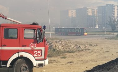 Shkup, zjarr në afërsi të deponisë në Novo Lisiçe (Foto/Video)