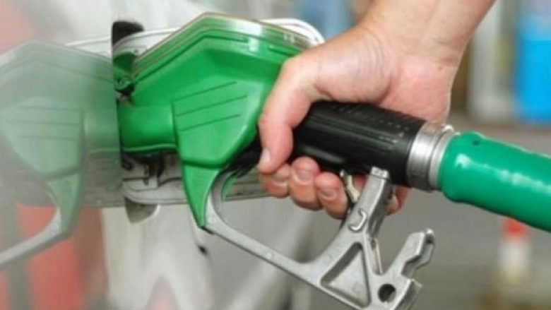 Ulen çmimet e karburanteve në Shqipëri, nafta shkon në 243 lekë [2 euro] për litër