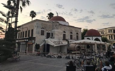 Tërmeti vdekjeprurës në Greqi dhe Turqi, publikohen pamjet e dëmit dhe të tmerrit të përjetuar nga banorët (Foto/Video)