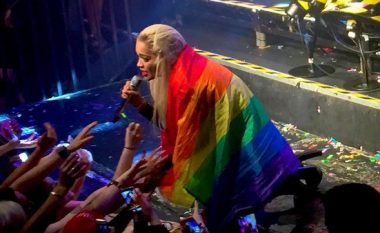 Rita Ora kundër vrasjes së homoseksualëve në Çeçeni