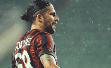 Milani në epërsi ndaj Craiovas, Rodriguez shënon gol të bukur nga goditja e dënimit (Video)   