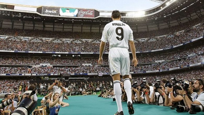 Real Madridi mban rekordin e shpenzimeve brenda një afati kalimtar, mbi 250 milionë euro blerje në vitin 2009 (Foto)