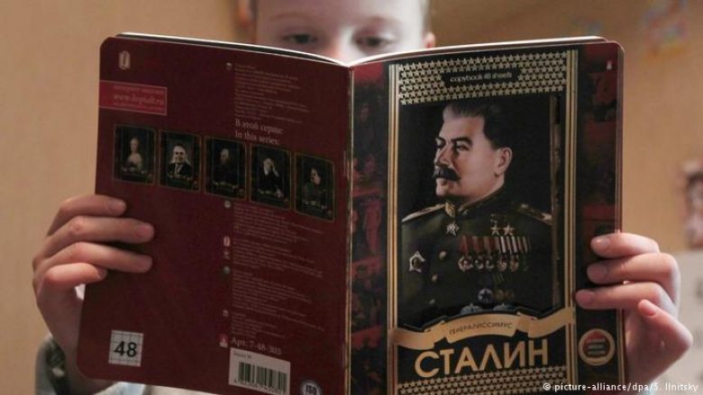 Në Rusi ndalohen librat që tregojnë të vërtetën për Stalinin