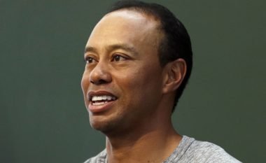 Tiger Woods është duke u rehabilituar