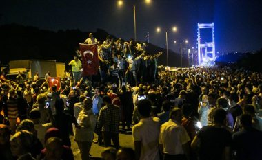 Turqia do ta vazhdojë gjendjen e jashtëzakonshme