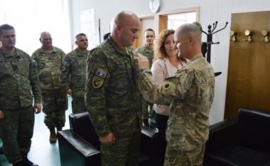 Gjeneral brigade Enver Cikaqi nderohet me Medalje nga guvernatori i Ohajos