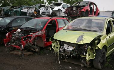 Nga vitit 2018, ndalohen importet e makinave me të vjetra se 10 vjet: Ligji i ri me norma të reja (Video)