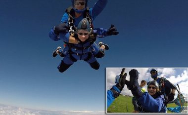 Stërgjyshja e guximshme hidhet me parashutë prej 3900 metra lartësi (Foto)