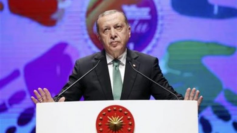 Erdogan akuzon Gjermaninë se po mbështet terroristët