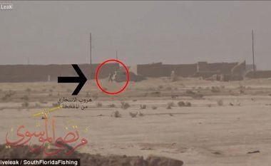 Shikoni si vrapon nga frika militanti i ISIS-it, kur e kupton që ushtria irakiane ia pamundësoi sulmin kamikaz (Video)