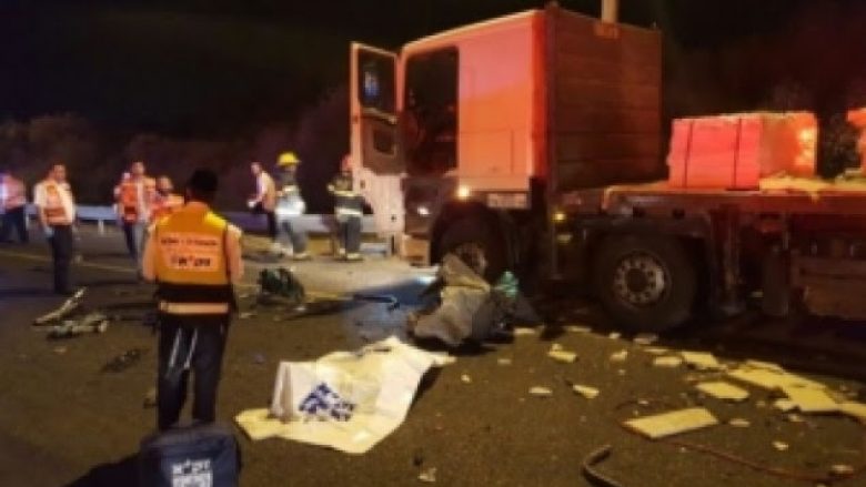 14 të vdekur në një aksident automobilistik në Egjipt