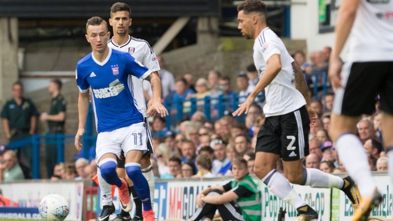 Zbulohet gënjeshtra e Bersant Celinës – për Kosovën i sëmurë, për Ipswichin luan 90 minuta (Foto)