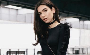 Dua Lipa në ballinën e Spotify: Kryeson hitet e ditës së sotme (Foto/Video)