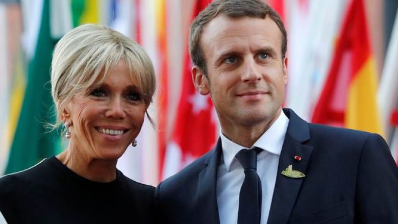 Lidhja e pazakontë e presidentit të Francës me gruan 24 vjet më të moshuar, Brigitte: E meta e vetme e Macron është se është më i ri se unë (Foto)