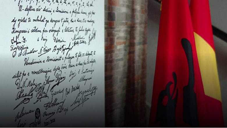 “Punësimet partiake rrisin gabimet drejtshkrimore në zbatimin e gjuhës shqipe”