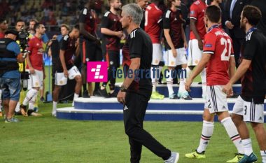 Mourinho, tjetër sulm ndaj Chelseat: Asnjëherë nuk kam pasur një ekip që më pëlqen sa Unitedi