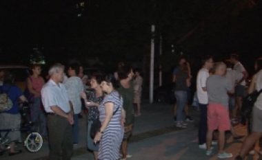 Protesta në Karposh kundër ndërtesave të larta, intervenon policia (Video)