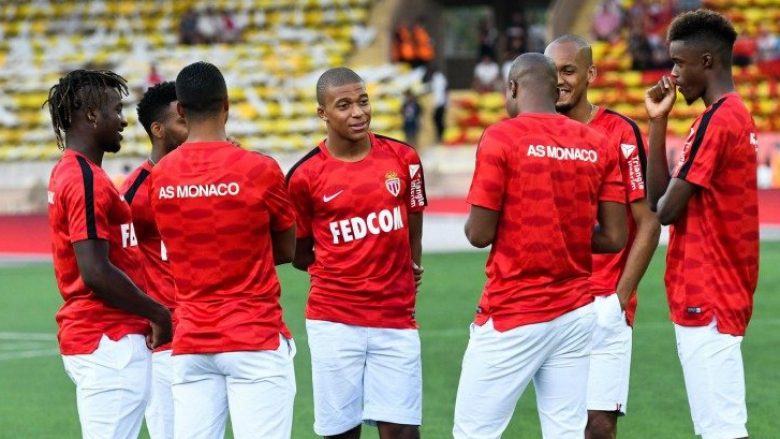 Mbappe përleshet në stërvitjet e Monacos, përjashtohet nga skuadra dhe kërkon largimin