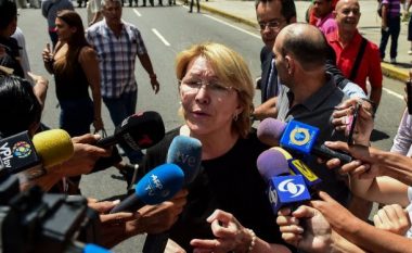 Kryeprokurorja e Venezuelës që njihet si kritikuese e kreut të shtetit, refuzon shkarkimin