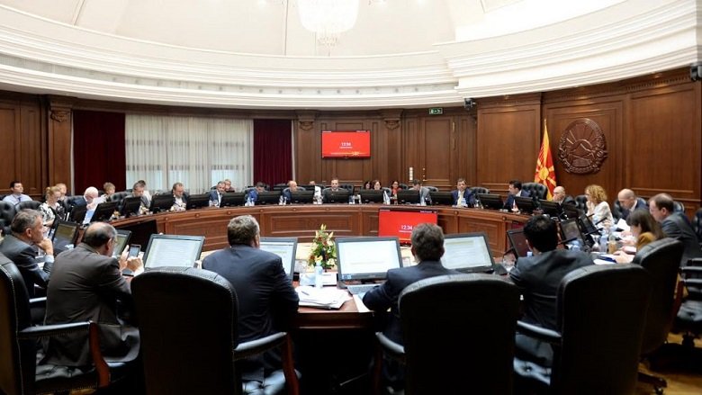 Qeveria e Maqedonisë publikoi grupin e tretë të masave ekonomike në vlerë prej 355 milionë eurosh