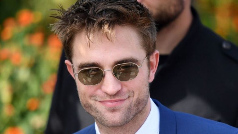 Pattinson ka paguar me para false nga filmi në jetën reale