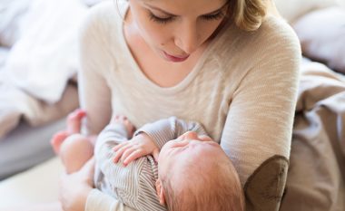 Dhuratat të cilat nënat i duan pasi e lindin fëmijën e dytë