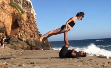 Vala e detit pengoi partnerët që ushtronin joga (Video)
