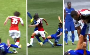 Gjithë duartrokitën Xhakën për sjelljen sportive ndaj Pedros, edhe pse Arsenali ishte duke humbur (Video)