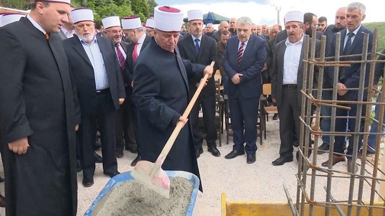 Reagon Myftinia e Tetovës: Të gjitha objektet në Kodrën e Diellit janë pa leje ndërtimi