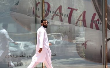 Arabia Saudite hap kufirin me Katarin