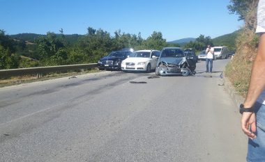 Aksidentohen tri vetura me targa të huaja