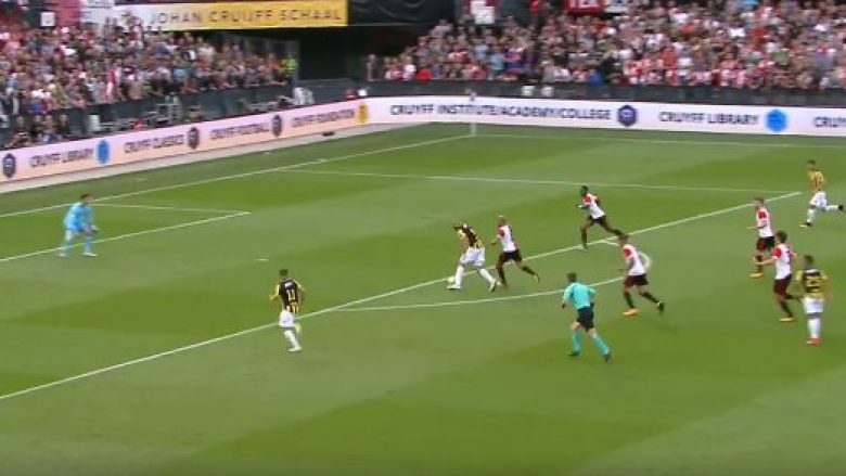 Çmenduri – s’ka penallti për Vitessen, Feyenoordi shënon në kundërsulm, pas konsultimit me teknologjinë gjyqtari anulon golin dhe jep penallti për skuadrën e Rashicës (Video)