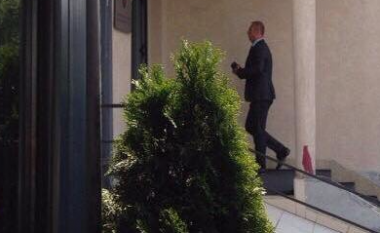 Petroviq takohet me Ramush Haradinajn në selinë e AAK-së (Foto)