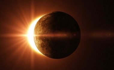 NASA transmeton drejtpërdrejt eklipsin në SHBA (Video)