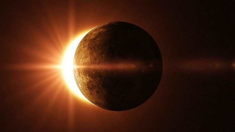 NASA transmeton drejtpërdrejt eklipsin në SHBA (Video)