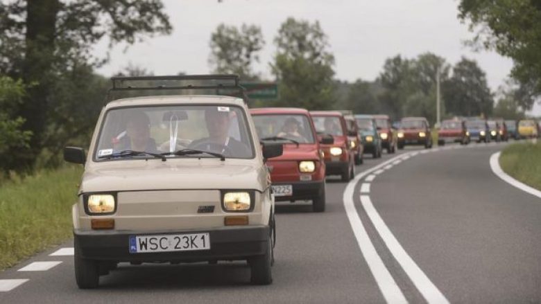 Mbahet parada e “Fiatit polak”, synohet rekordi Guinnes