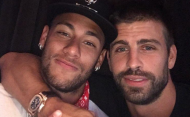 Neymar flet për herë të parë për foton me Piquen, ku mbrojtësi tha se do të qëndrojë