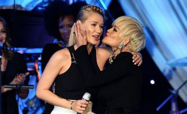 Rita Ora i del në përkrahje Iggy Azaleas