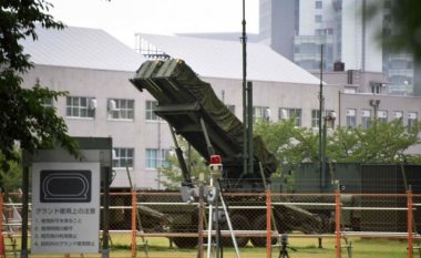 Japonia përgatitet për luftë, dislokon sistemin anti-raketor