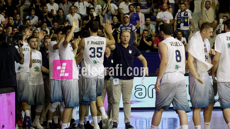 Veseli uron basketbollistët për fitoren ndaj Maqedonisë