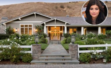 Kylie Jenner e shet shtëpinë e saj luksoze me çmim marramendës (Foto)