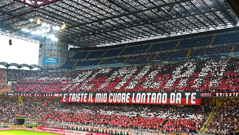 Milani deri më tani ka shitur 23 mijë bileta, fton tifozët në stadium pasi kjo ndeshje nuk duhet të nënvlerësohet sipas tyre